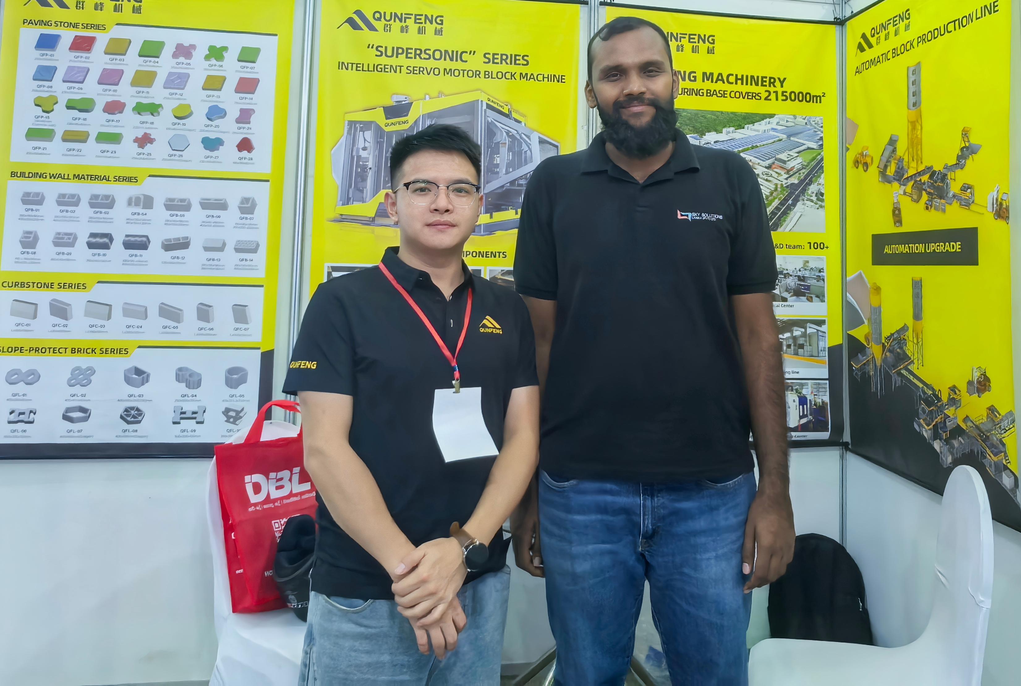 After learning more about the company, a client from Sri Lanka chose to partner with Qunfeng Machinery. Depois de conhecer mais sobre a empresa, um cliente do Sri Lanka optou por fazer parceria com a Qunfeng Machinery.