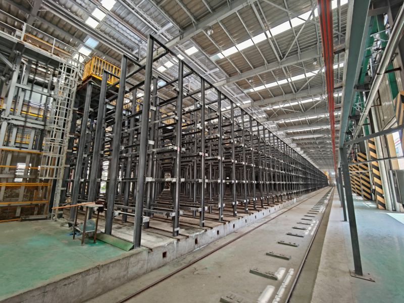 o rack de cura da linha de produção de blocos automáticos QS1500 em Taixing, província de Jiangsu 