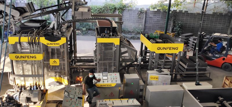 a linha de produção de tijolos ultrafinos e de alta qualidade na Tailândia