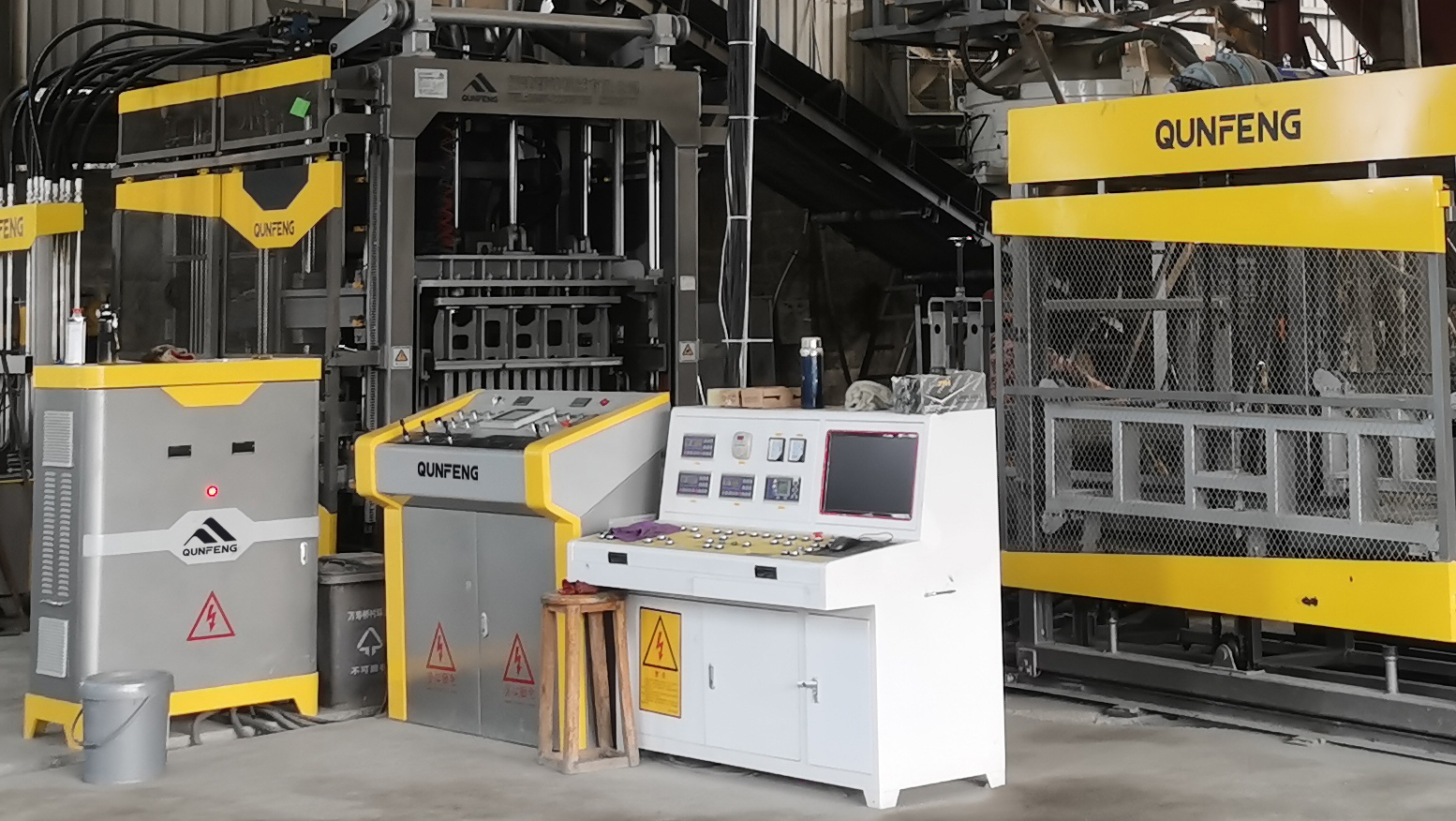 Guangxi acelera construção de infraestrutura de transporte Linha de produção da Qunfeng continua a oferecer forte suporte com produção de alta capacidade