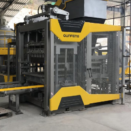 Guatemala - A linha de produção para fabricação de tijolos a partir de cinzas vulcânicas