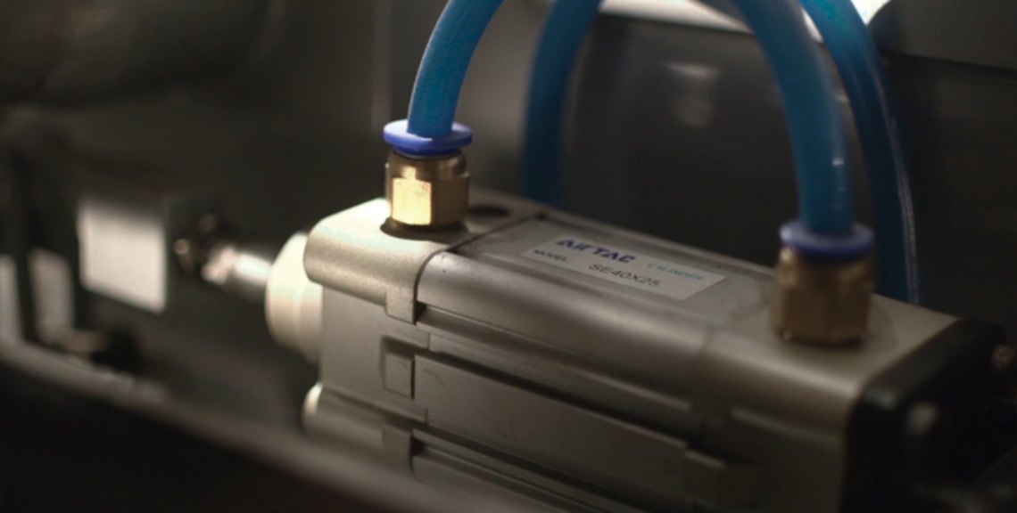 Sistema de alimenta&ccedil;&atilde;o de cores anti-mistura