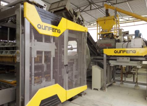 M&aacute;quina de bloco m&oacute;vel 