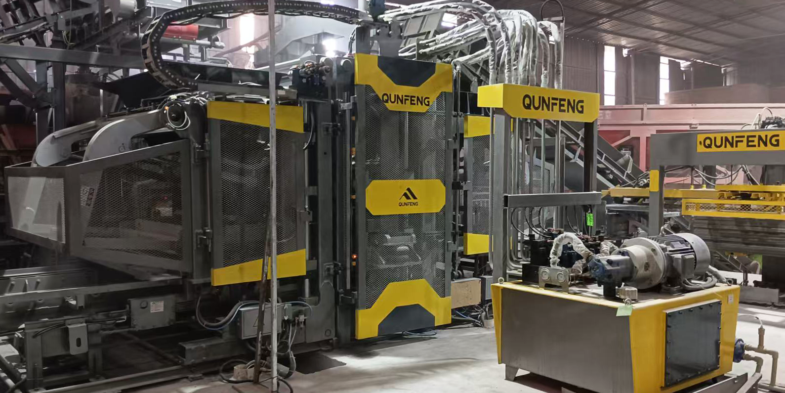 Linha de produção de máquinas Qunfeng é lançada em Chongqing, injetando forte impulso no desenvolvimento de infraestrutura de alta qualidade no sudoeste da China！