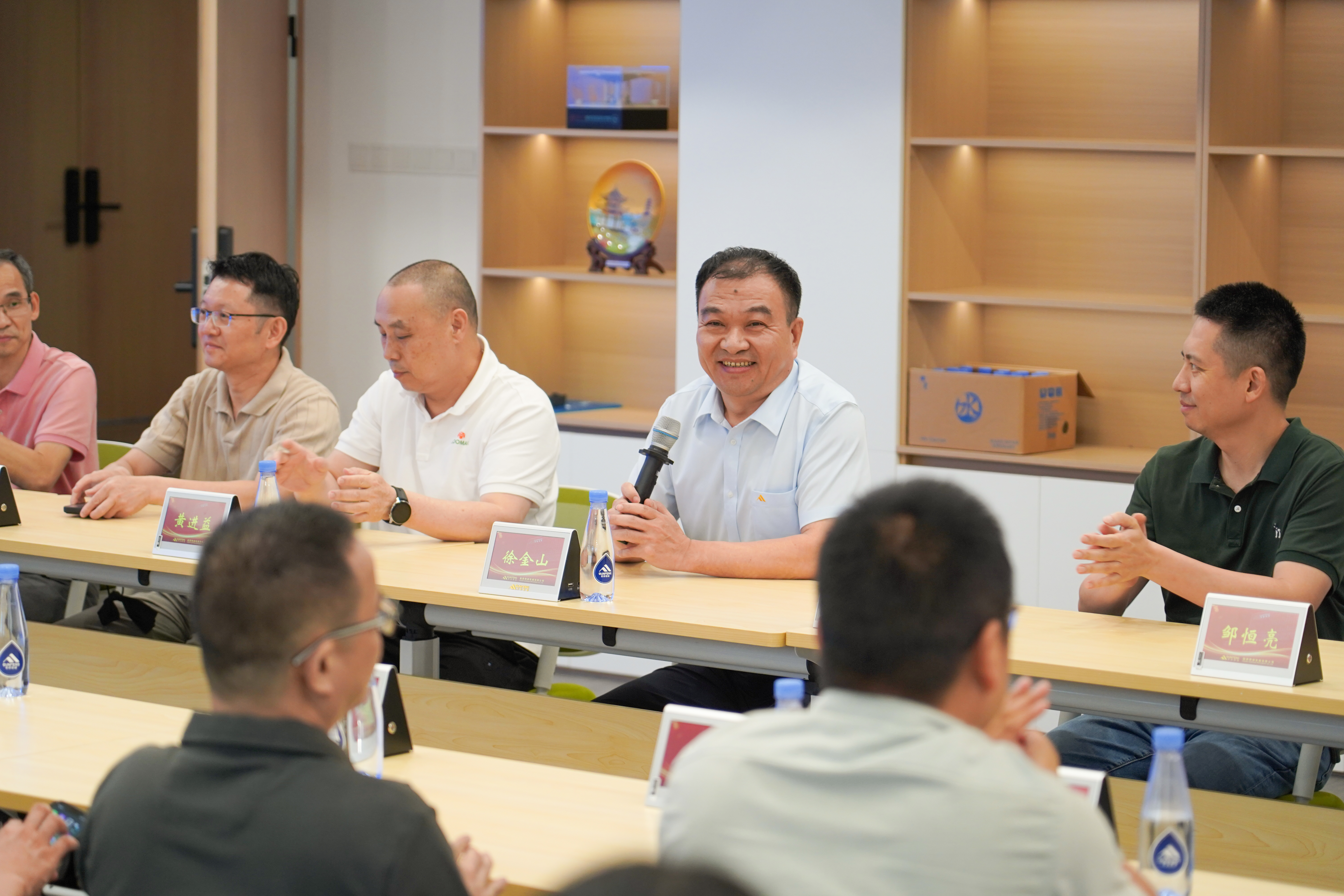 A Qunfeng Machinery, l&iacute;der do setor com o maior n&uacute;mero de patentes, compartilha sua experi&ecirc;ncia.